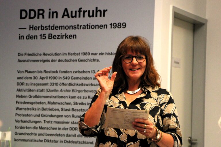 Moderatorin Annette Berger